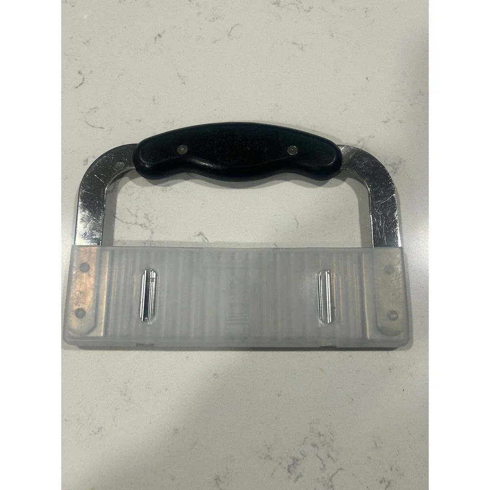 The Pampered Chef Crinkle Cutter Stainless Steel Wavy Blade‎ Kitchen Tool 1089